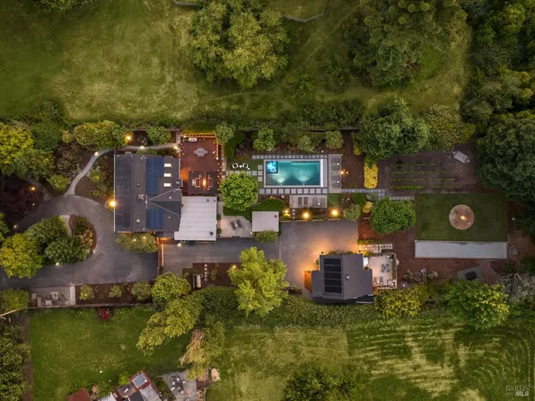 16390 Laughlin Road, Guerneville, CA 95446