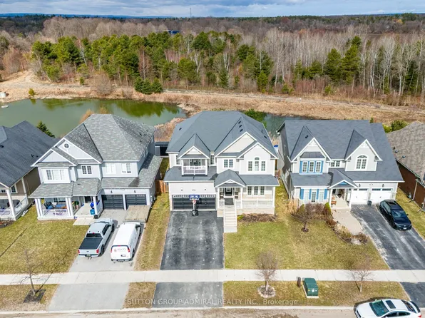 96 Mount Cres, Essa, ON L3W 0N2