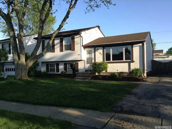 107 Le Havre Dr, Buffalo, NY 14227