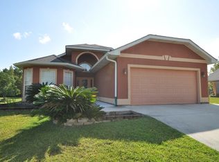 50 Ravenwood Dr, Picayune, MS 39466