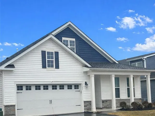 8005 August Ave, Breinigsville, PA 18031
