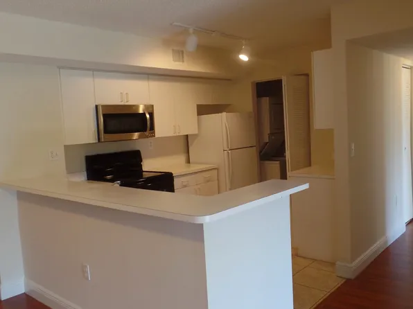 3844 Lyons Rd APT 211-4, Coconut Creek, FL 33073