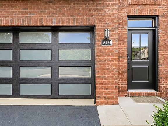 3rd image of 210 Kousa Ln
