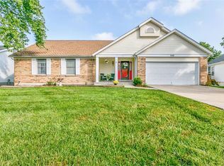 948 Weatherstone Dr, Saint Charles, MO