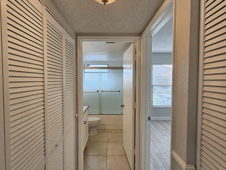 1660 Windorah Way #H — Photo 9