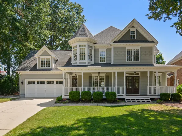 1009 Lyndhurst Falls Ln, Knightdale, NC 27545