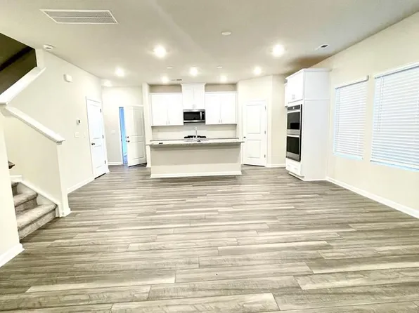 351 Cedar Knoll Cir, Pineville, NC 28134