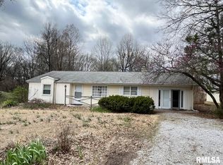 1014 N Oakland Ave, Carbondale, IL 62901