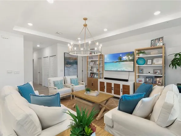 26310 Coco Cay CIR #201, BONITA SPRINGS, FL 34135