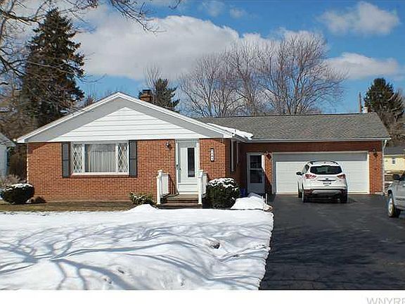 2nd image of 161 Maple Dr