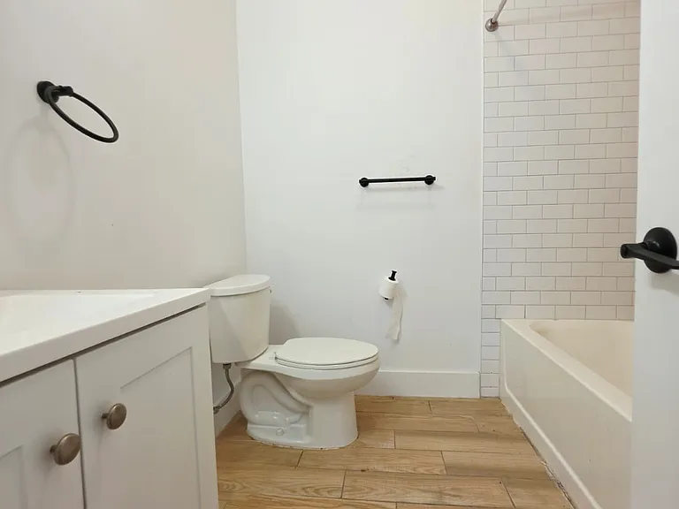 664 Ocean Ave #302E — Photo 5