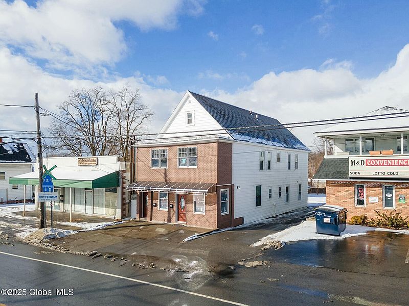 3rd image of 2641 Broadway