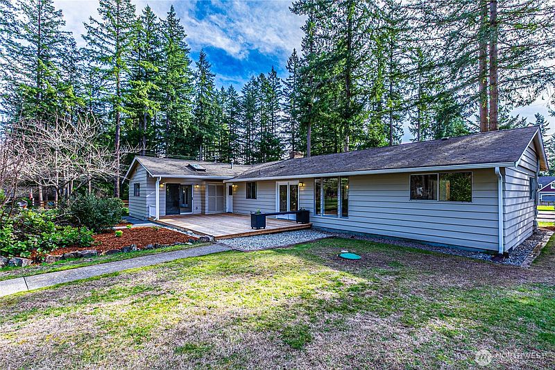 5th image of 18056 SE 317th Street