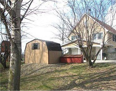2nd image of 153 Cameo Ln