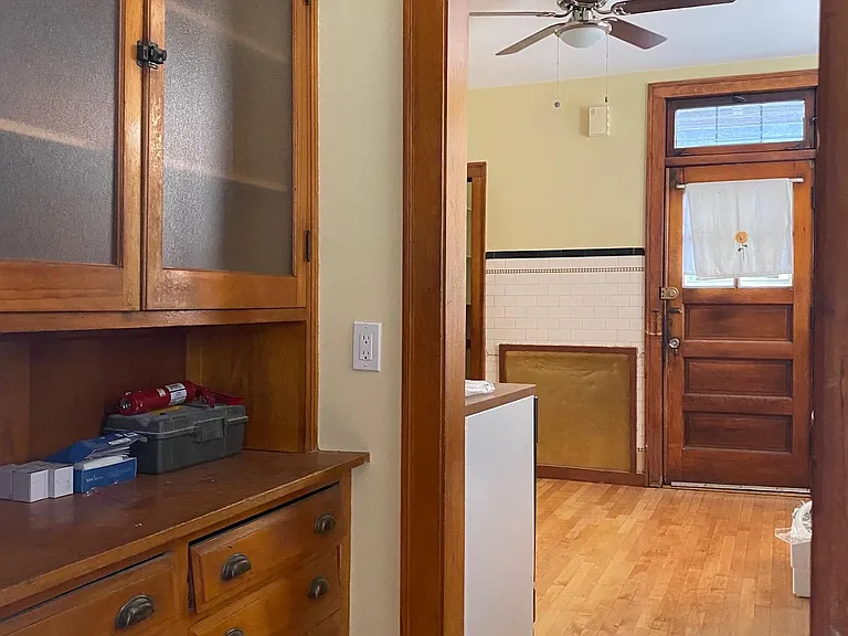 2539 W Coyle Ave — Photo 7