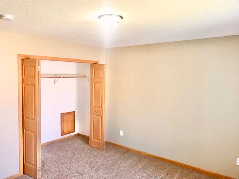 804 Harrison Dr — Photo 14