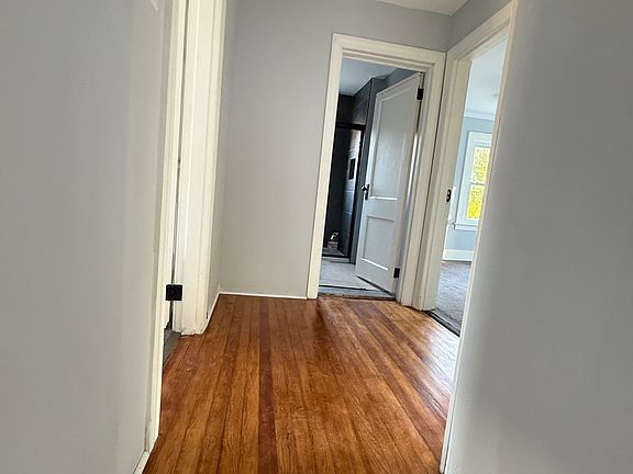 4th image of 1625 Euclid Ave