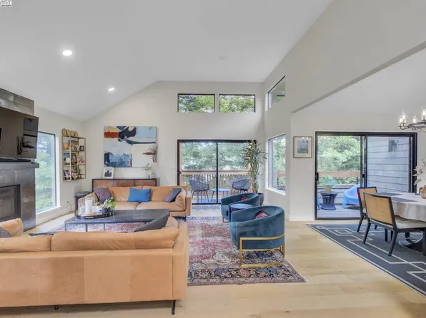 1974 Fair Ridge Ct, Walnut Creek, CA 94597