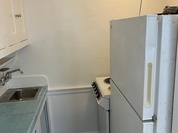4th image of 7 Fruit St APT 1