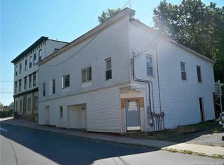 42 Asnuntuck St, Enfield, CT 06082