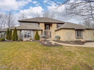 70 Ravines Ct, Lima, OH 45805