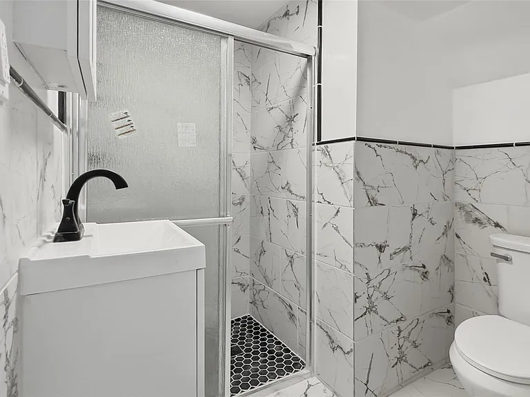 429 S 3rd Ave — Photo 7