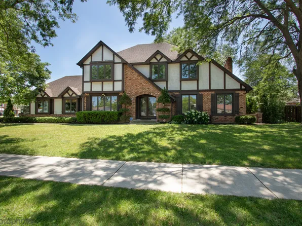 1148 N Anvil Ct, Addison, IL 60101
