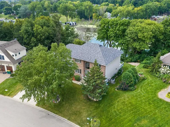 1145 Cove Cir, Mound, MN 55364