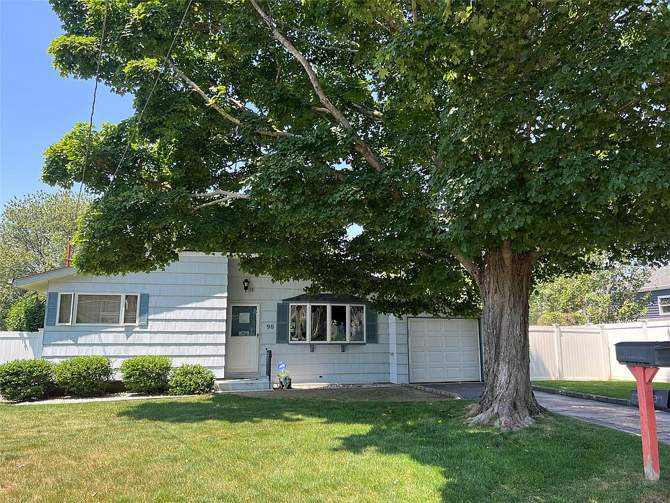 1st image of 90 Lenore Lane