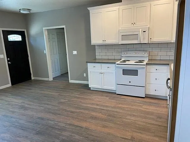 481B McKnight Ln — Photo 5