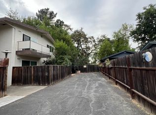 807 Robinson St, Martinez, CA 94553