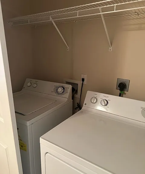 1320 Hendrix Rd — Photo 1