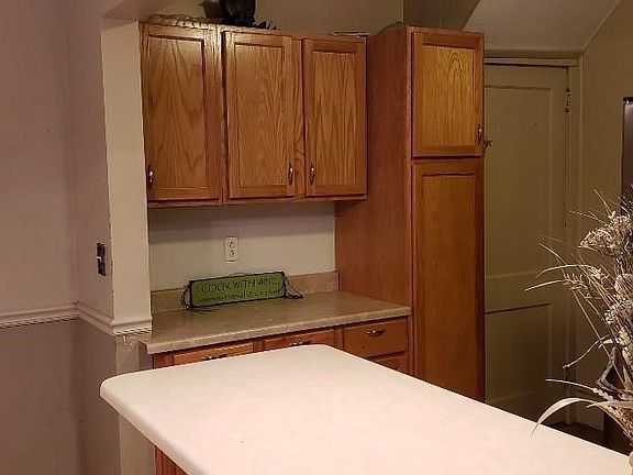 3rd image of 3821 Draper Pl