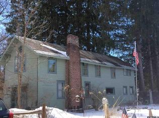 3 Saint Lukes Pl, Cambridge, NY 12816