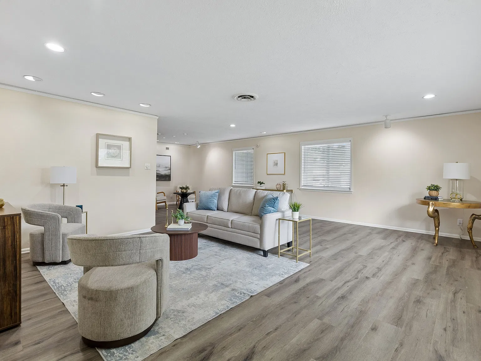 7431 Midbury Dr — Photo 4