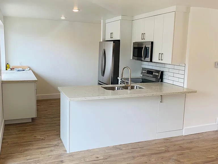 1415 E Murphys Ln #B — Photo 2