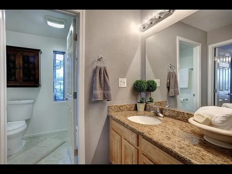 185 Sierra Dr #216 — Photo 9