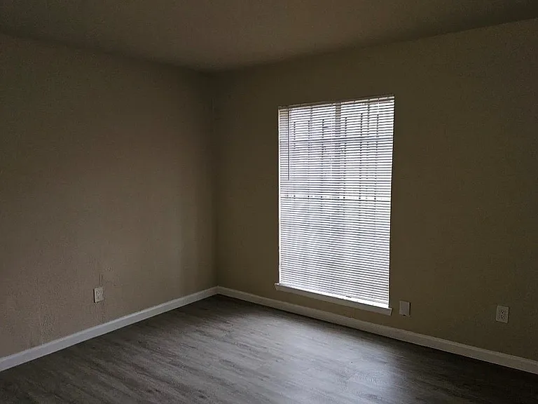 6815 Beachwood St #3 — Photo 16