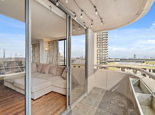 3525 Sage Rd APT 1204, Houston, TX 77056