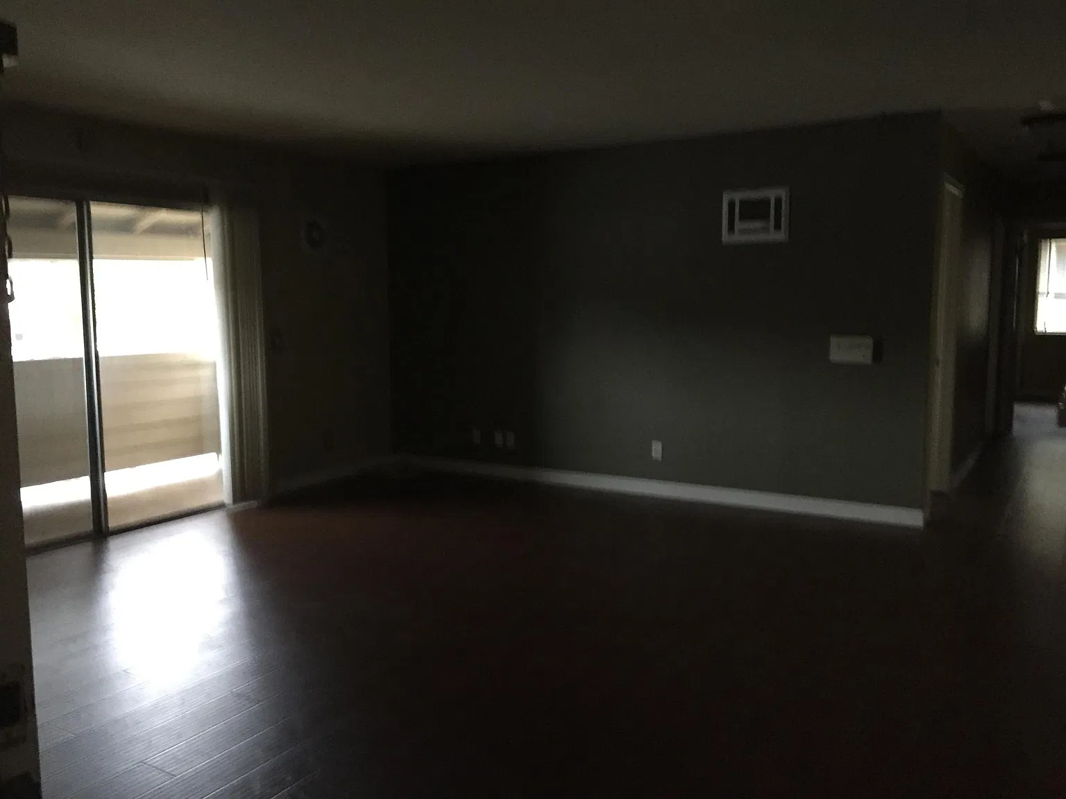 3 bed, 1186 sqft, $3,250 — Photo 1