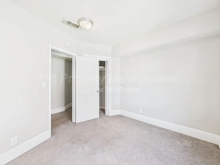 2702 Peery Ave #2E — Photo 12