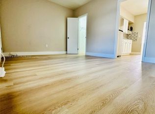 2960 W Flagler St APT 111, Miami, FL 33135