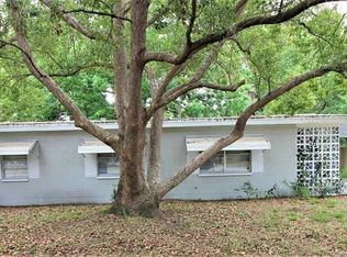837 Edgewater Cir, Eustis, FL 32726