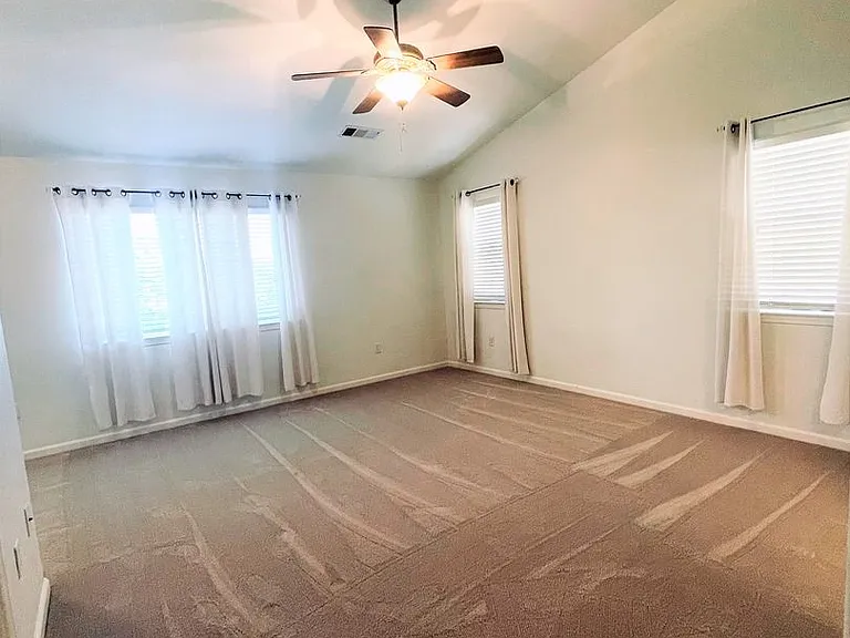 1263 Snowcap Trl — Photo 5
