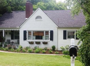 2921 Arbor Pl, Knoxville, TN 37917