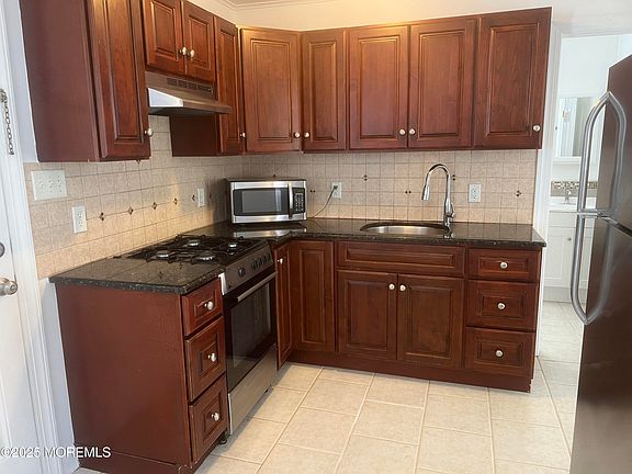 2nd image of 205 Sampson Ave
