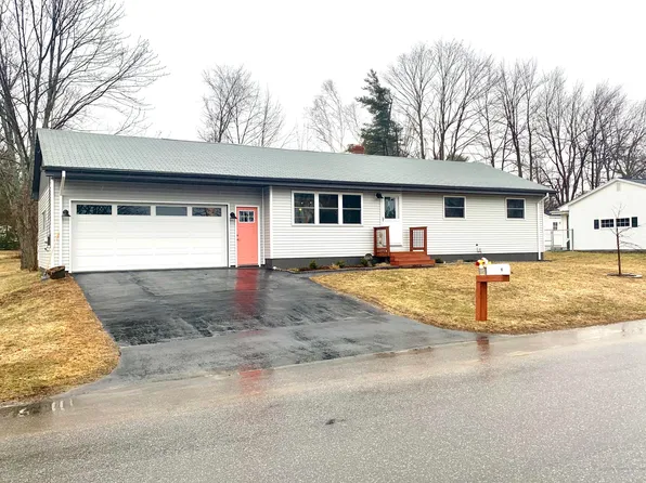 4 Valley St, Lewiston, ME 04240