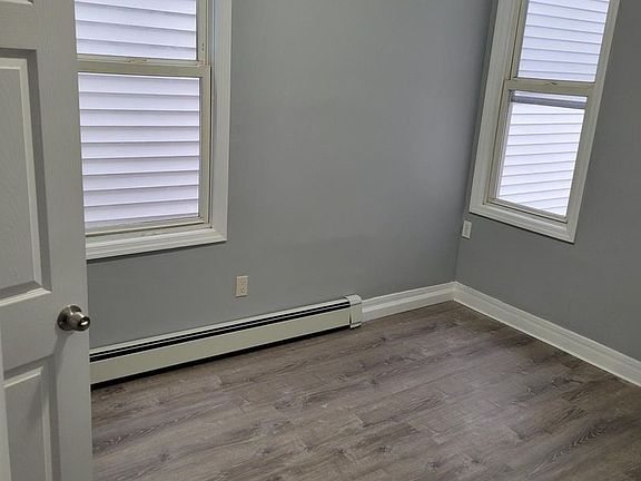 5th image of 68 Garside St #201