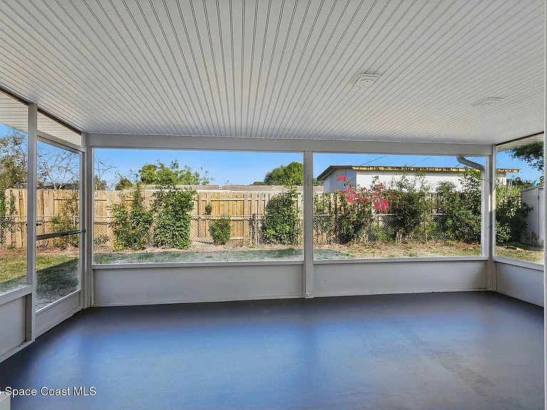 280 Antigua Dr — Photo 19