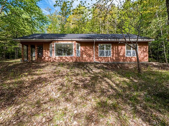 2nd image of 285 Chalet Dr